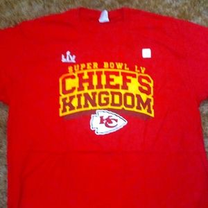 NWT XL Fanatics KC Chiefs tshirt